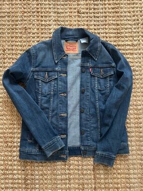 Levi's Indigo Blue Denim Trucker Jacket